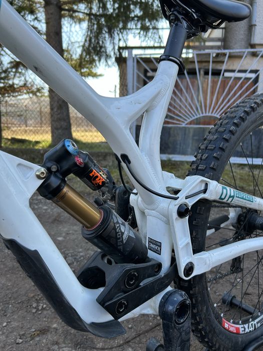 Commencal supreme 2021-M