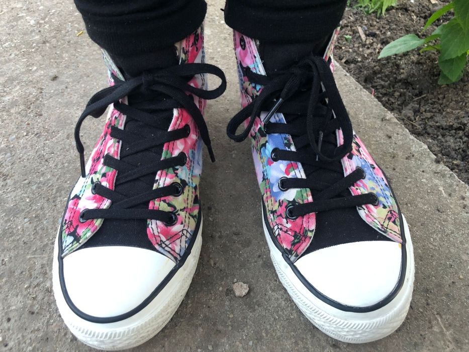 Conversi / sneajersi firma