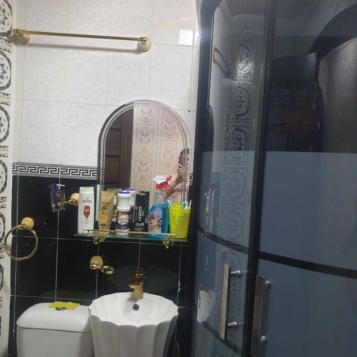 Продаётся 5-х комнатная квартира