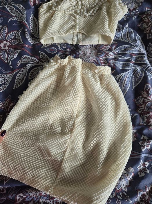 Дамски бежов сет С размер