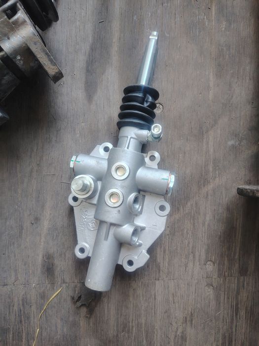 Запчасти на dongfeng z55