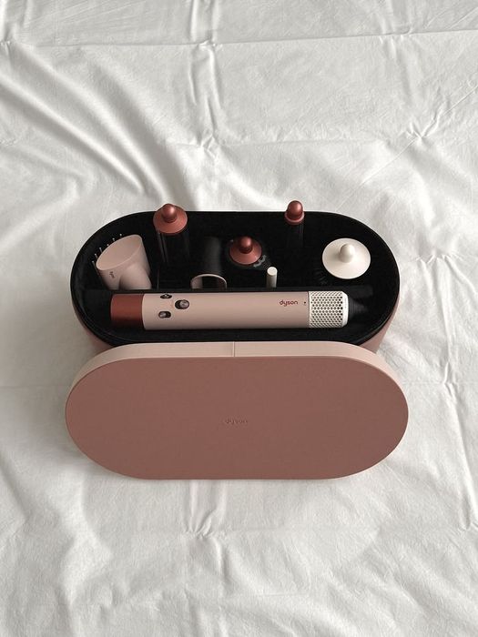 Dyson Airwrap HS08 Kanzan Pink — эстетика, которая работает