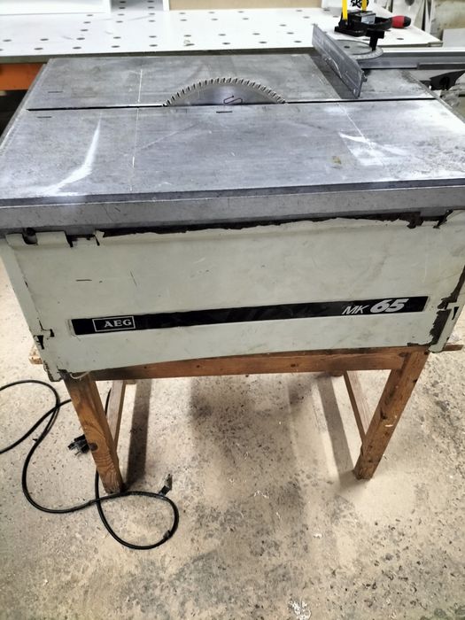 Настолен циркуляр AEG 65