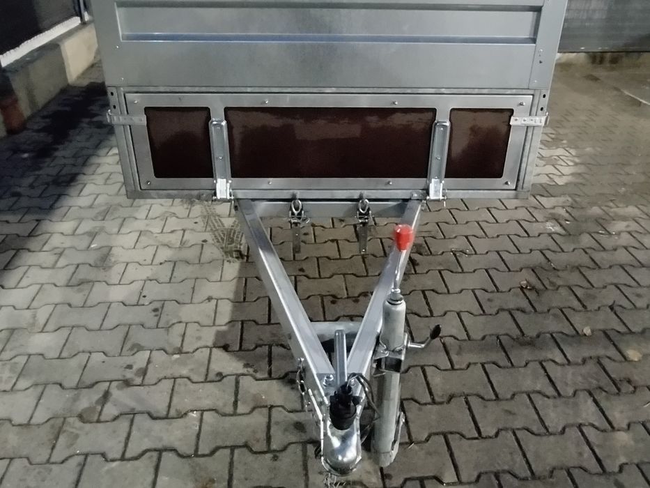 Remorca 750 kg basculabila