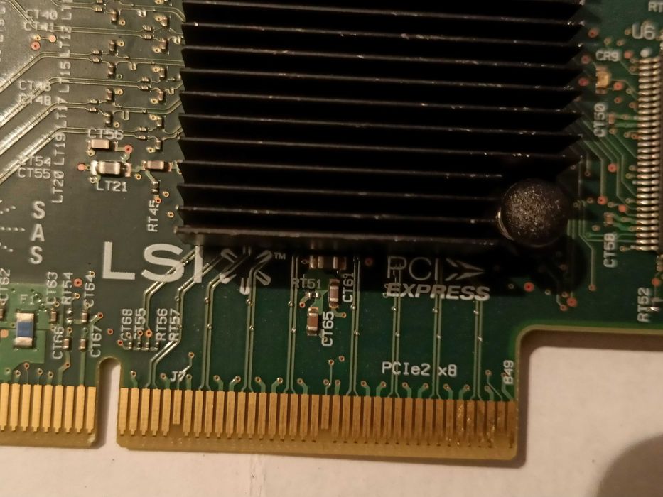 Продам адаптер шины хоста (HBA) "LSI SAS 9200-8e" PCI Express