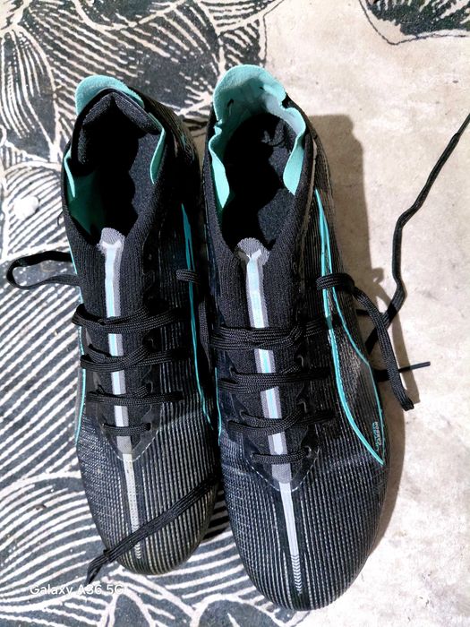 Продавам бутонки 42 номер