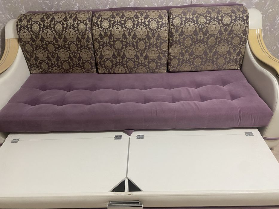 Продам диван в хорошем состоянии