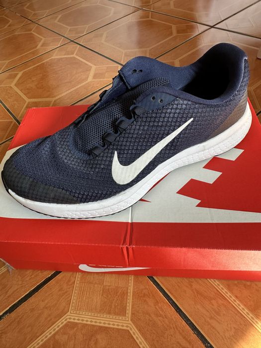 Продам кросовки