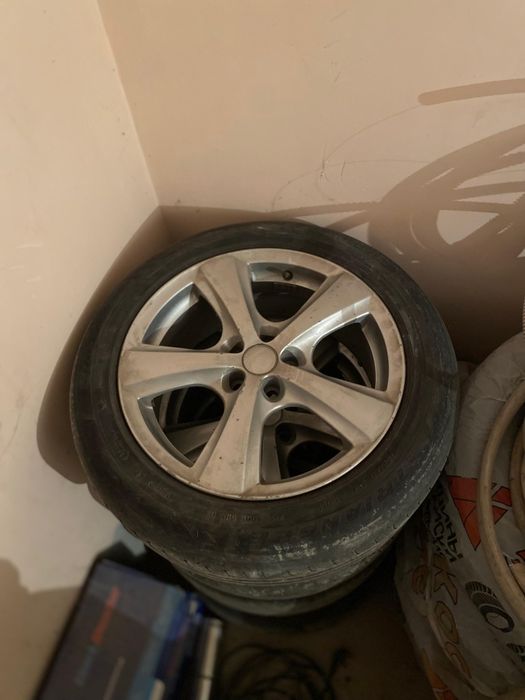 Продам диски с шинами
