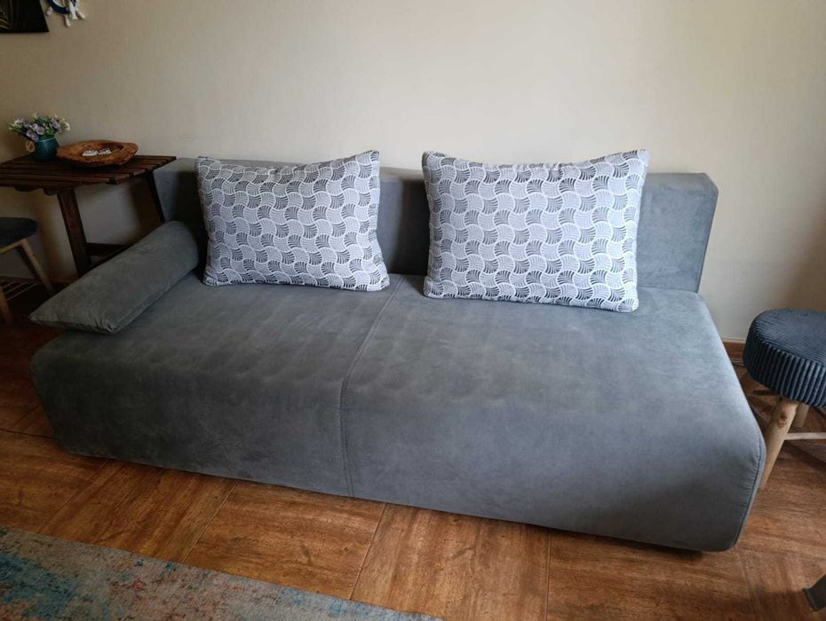 Диван с функция за спане