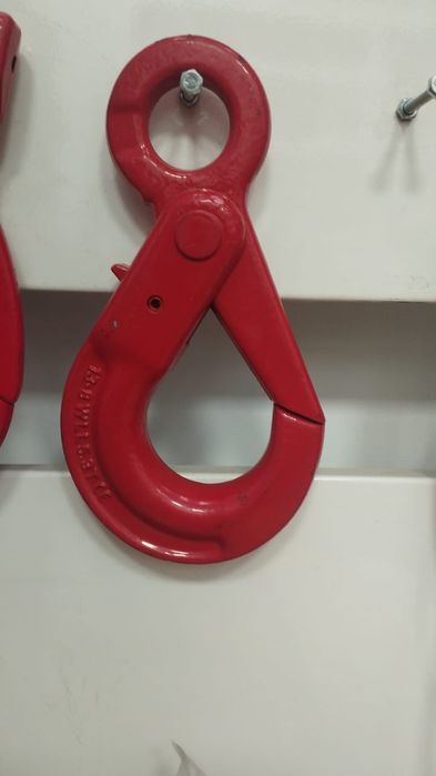 Крюки, скобы такелажные