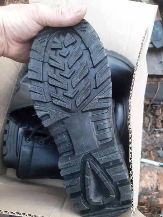 Берцы новый находится Юго-востоке