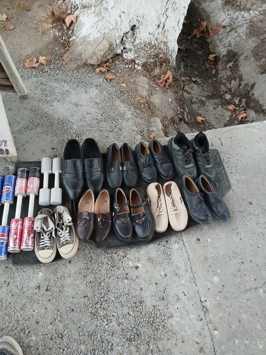 Вещи, обувь и гантели