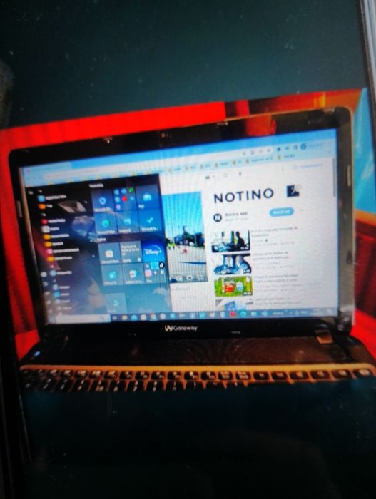 Laptop în stare perfectă de funcționare și foarte bine întreținut