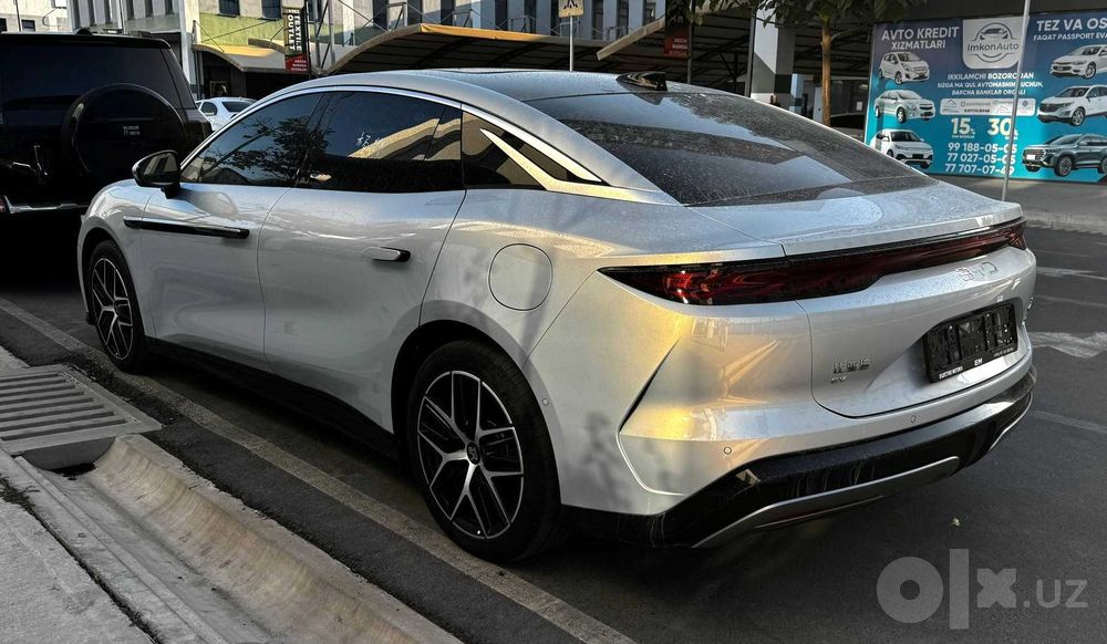 BYD HAN L - смотреть будут только на тебя