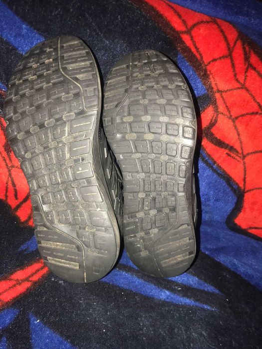 vand adidas marimea 39