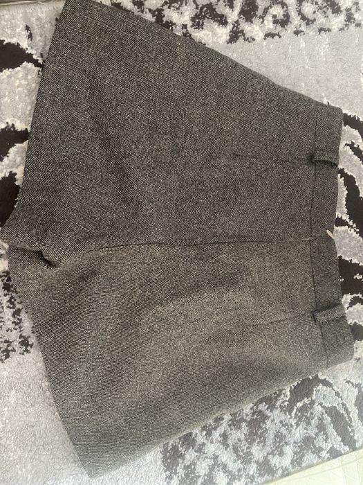 Продам женские драповые шорты