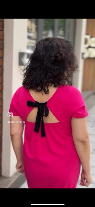 Продам платье с бантиком на спине