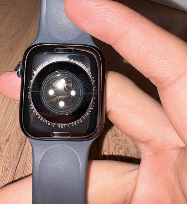 Продам Apple Watch Series8