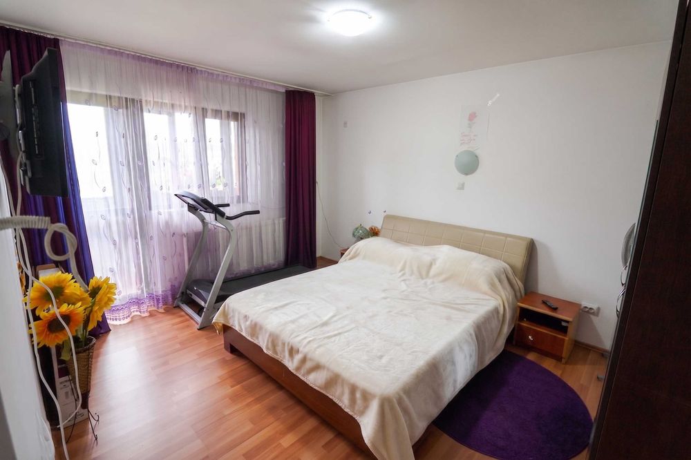 Casa de vanzare 4 dormitoare, Sp+P+1E, Auchan Bascov Pitesti