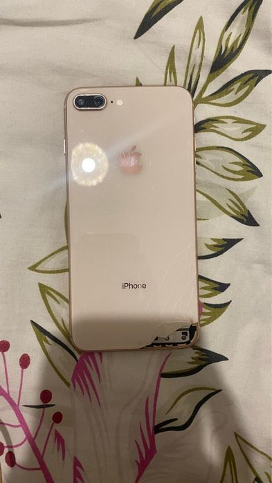 продам iPhone 8 plus 64 гб