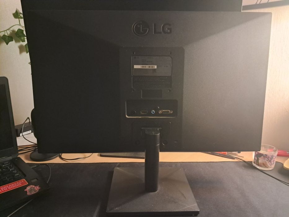 Монитор LG 22" (75hz, AMD FreeSync)
