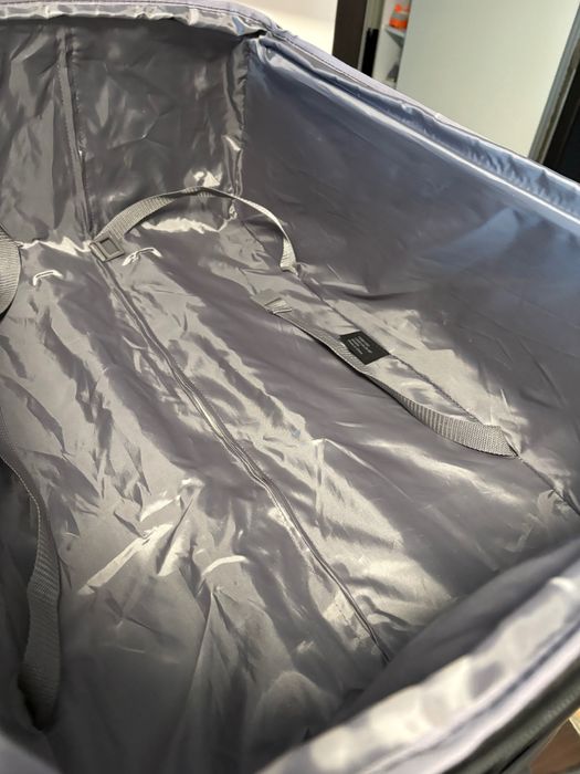 Valiză aprobată de liniile aeriene