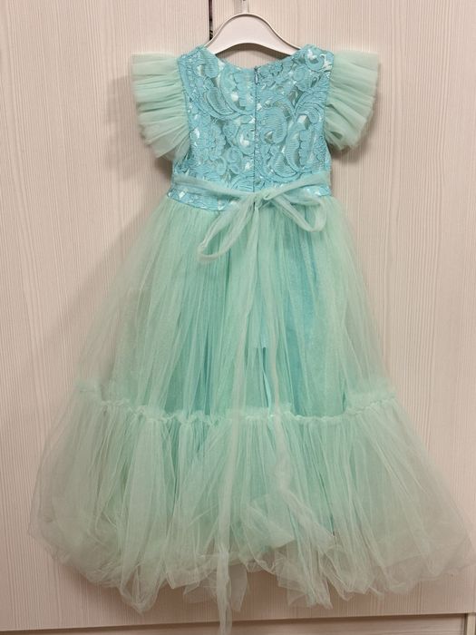 Нарядное бальное платье, 5-6 лет