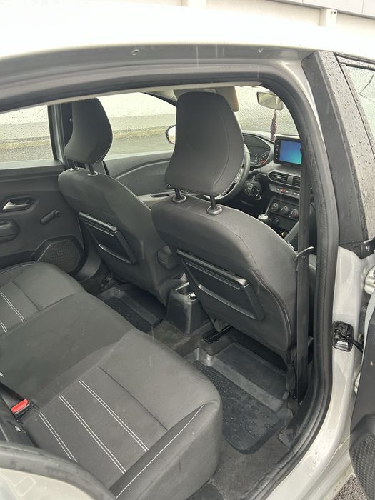 Vând Dacia Logan ECO-G 100 (benzină + GPL din fabrică)