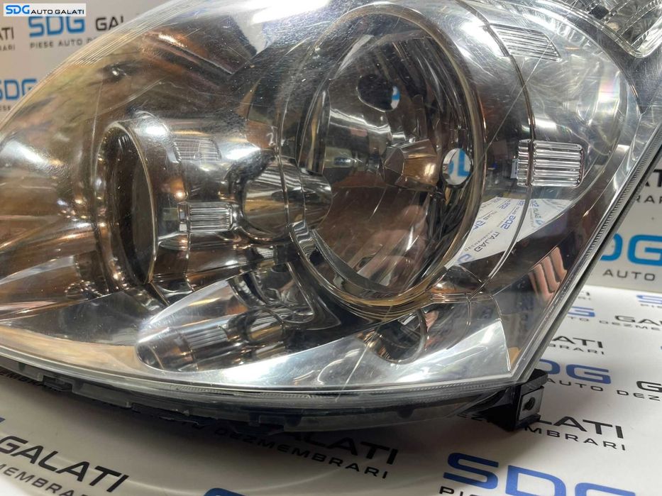 Far Stanga Halogen Toyota Corolla Verso 2004 - 2009 Cod P7105L [B3017]