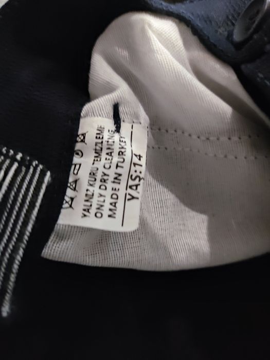 Продам костюм в комплекте