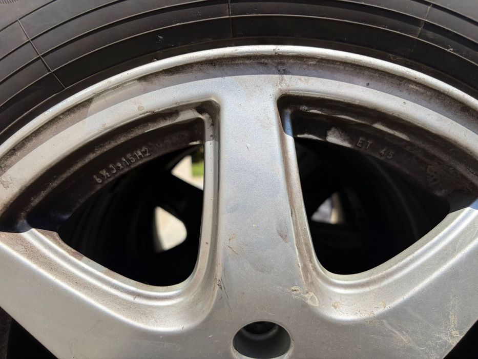 Set jante aliaj + anvelope iarna Yokohama 195/65/R15 – VW / Audi / Skoda / Seat