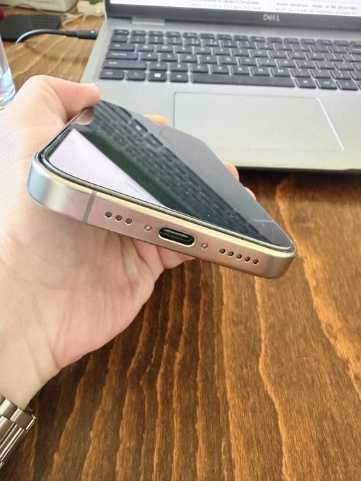 iPhone 16 pro 128gB titan с гаранция още 1 г Технополис