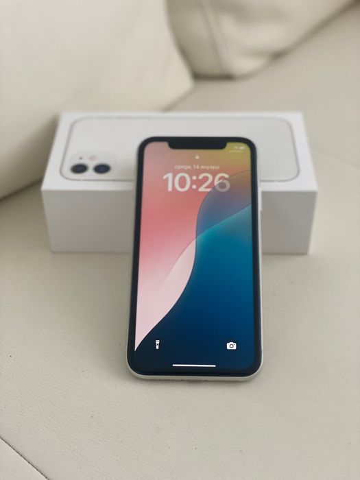 iPhone 11 64BG неразличим от нов 

Цена 200€