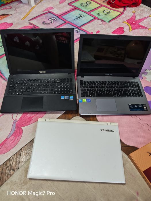 De vanzare laptopuri ASUS