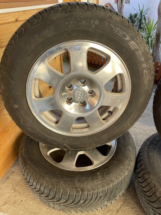 Комплект гуми с джанти за Ауди 5х100