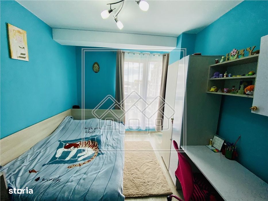 Ap. cu 3 camere si balcon, etaj 5\/7, situat in zona Doamna Stanca