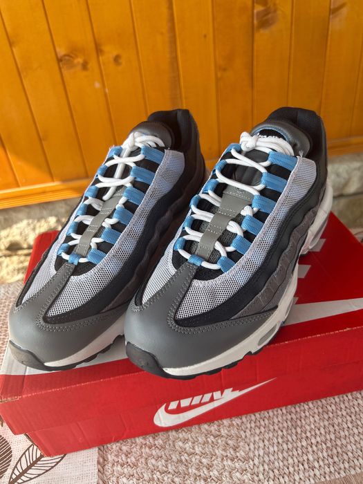 Продавам Nike Air max 95