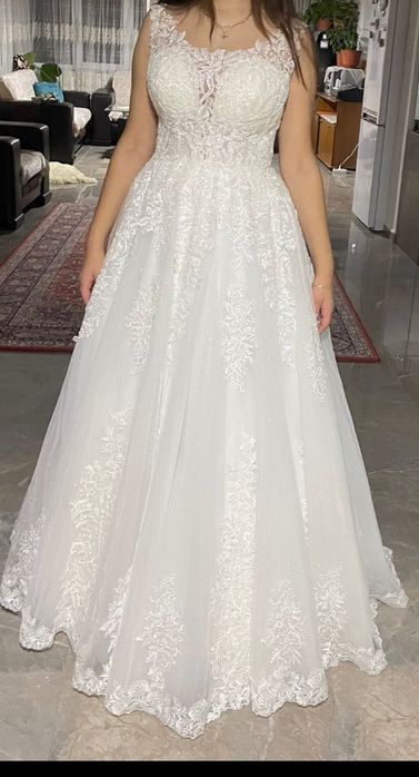 Булченска рокля с дантела