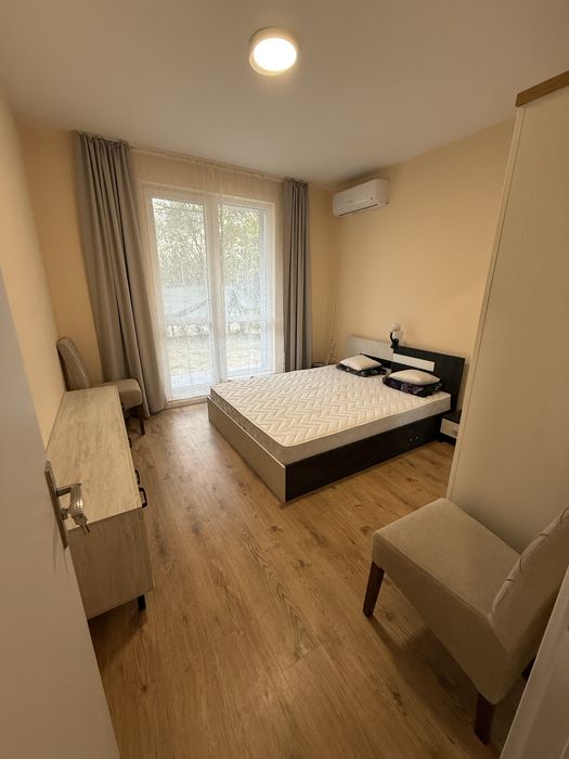 Апартамент с двор и паркомясто от собственик