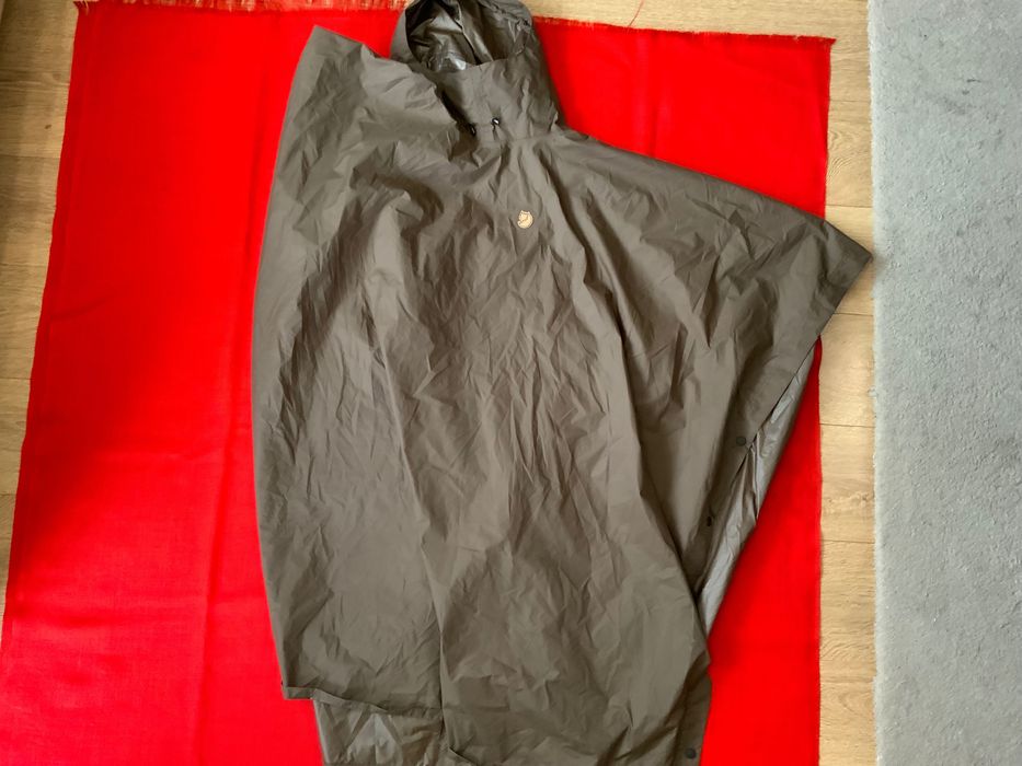 Fjall Rawen-оригинален ловен дъждобран тип пончо