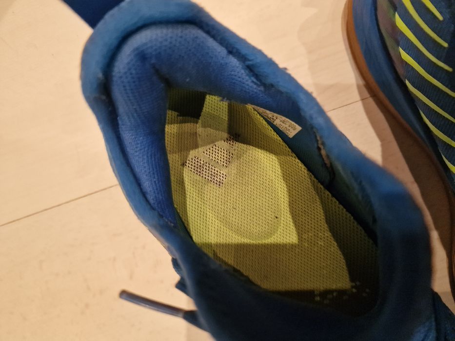 Adidas Stabil Next Gen 44 номер маратонки