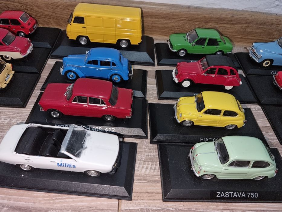 De   vinzare    machete  1.43 Deagostini