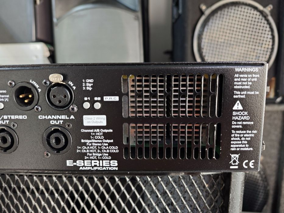 Продава се Професионално крайно стъпало MC2 Audio E15