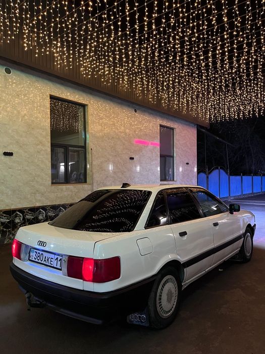 Ауди 80 сатылады газ бензин 1.8 моно