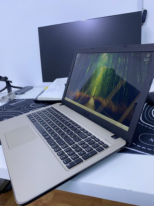 Ноутбук asus x540s