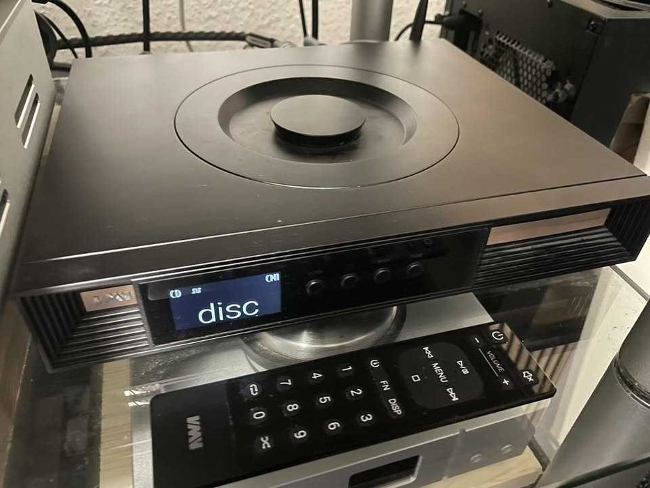 Продавам CD транспорт SMSL VMV T2
