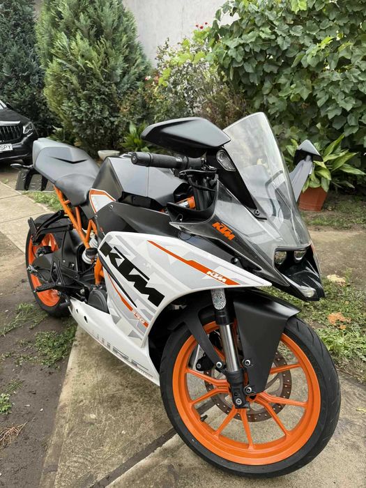 KTM RC390 – 2015 – 25.656 km – În stare foarte bună