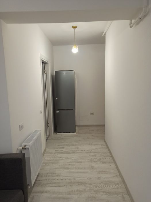 Închiriez studiou New World Militari sector 6