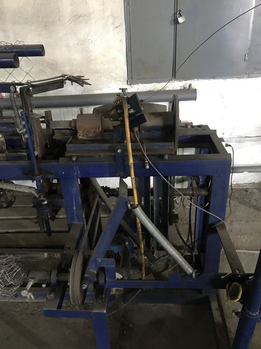 Станок для производства сетки рабица